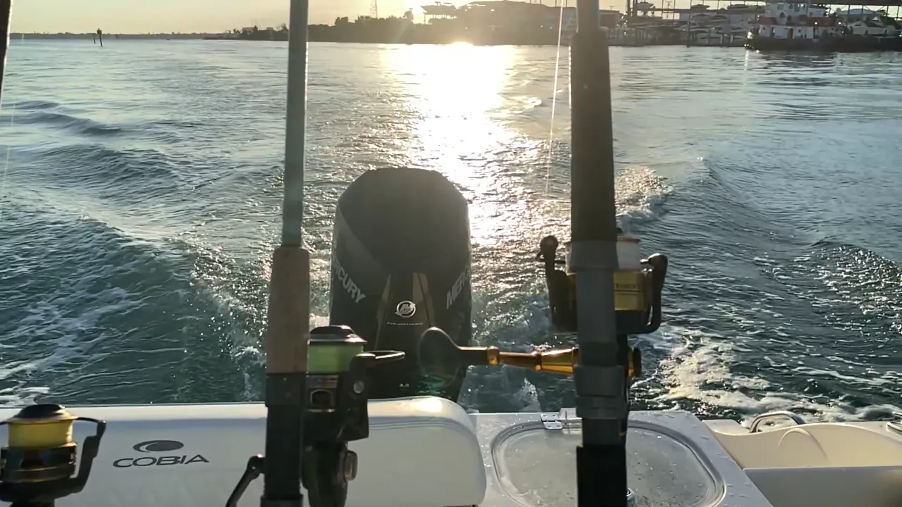 A fish landed in 20–30 minutes recovers; a 90-minute standoff frequently doesn't.